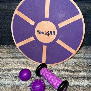 Excellent Condition Balance Board with Foot Roller and Pressure Point Balls